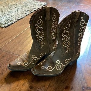Girls Ariat Boots size 5